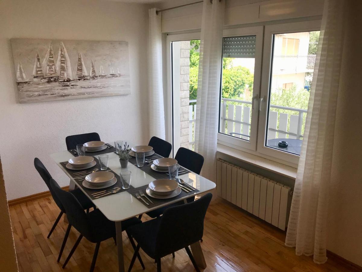 Holiday Apartment Lavanda Sumpetar Есенице Экстерьер фото